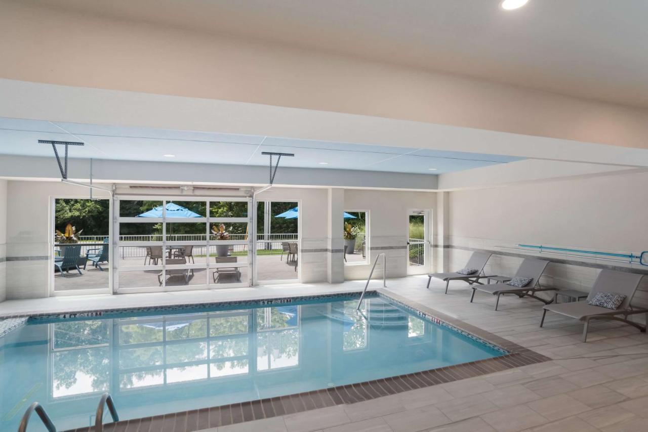Surestay Plus Hotel By Best Western Elizabethtown Hershey Kültér fotó