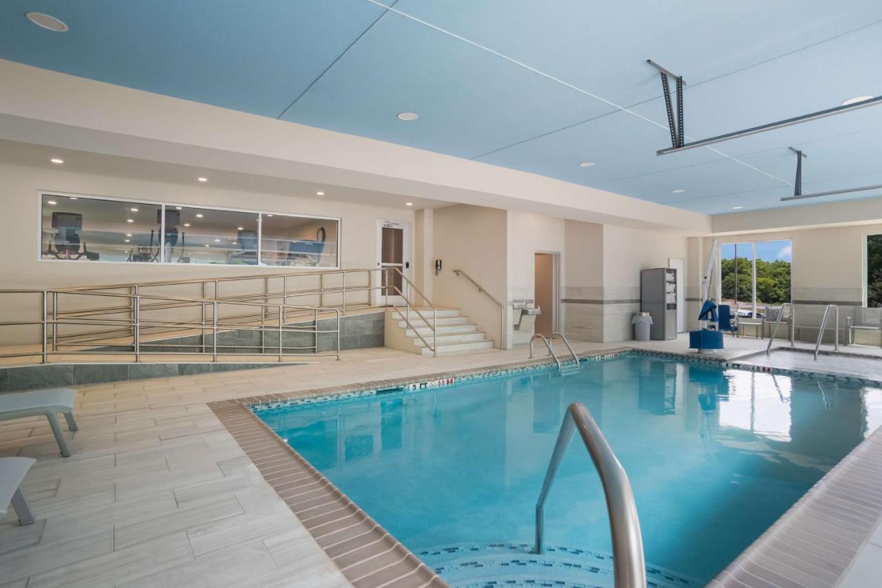 Surestay Plus Hotel By Best Western Elizabethtown Hershey Kültér fotó